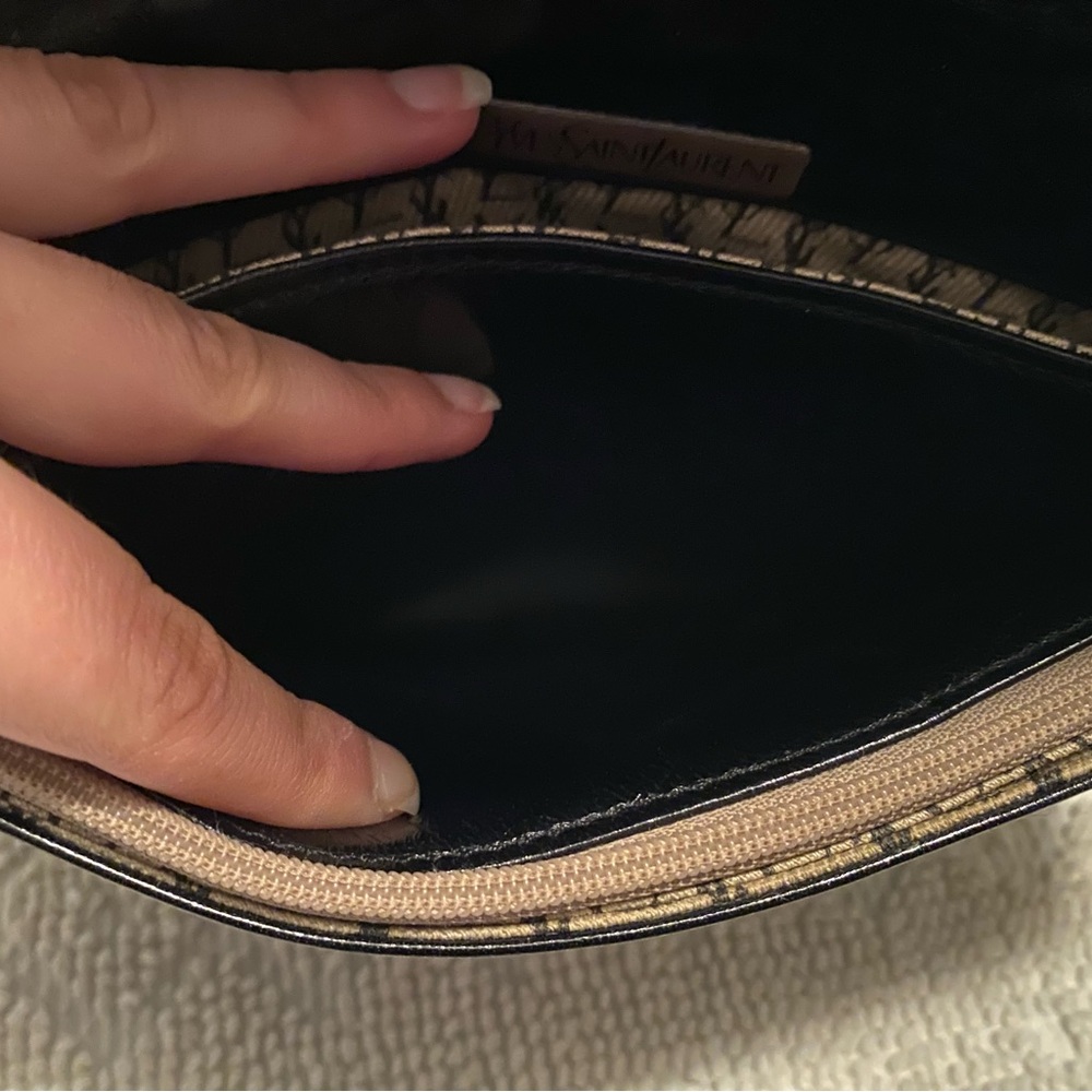 Yves Saint Laurent Black Leather Chevron Pouch Envelope Clutch - Picture 6 of 16